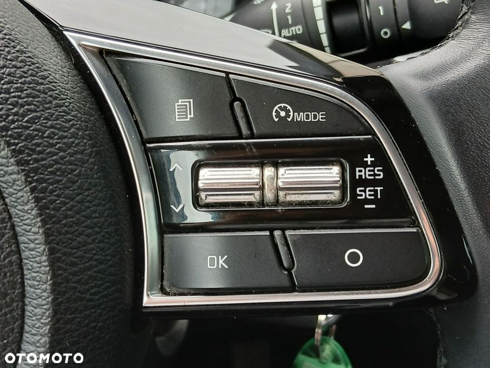 Kia XCeed 1.5 T-GDI M - 25