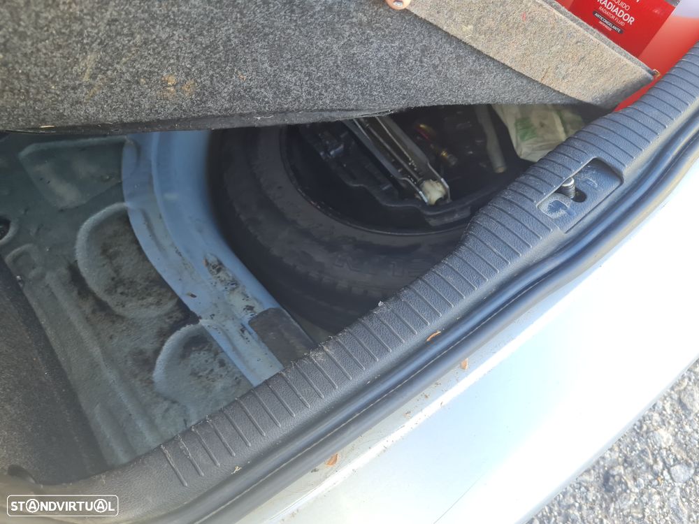 VW Golf 1.4i Confortline - 21