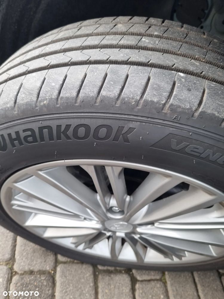 Hyundai Kona - 31