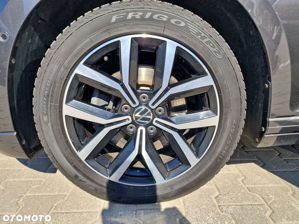 Volkswagen Passat - 21