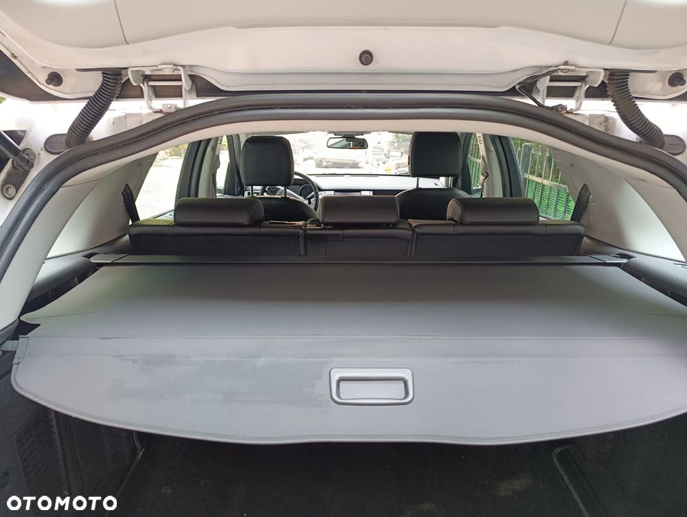 Land Rover Discovery Sport 2.0 TD4 Pure - 32