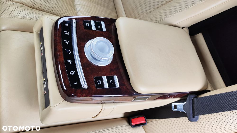 FOTELE KANAPA PODŁOKIETNIK BOCZKI TAPICERKA SKÓRA BEŻOWA DESIGNO FULL OPCJA GRZANA WENTYLOWANA MASAŻE MONITORY MERCEDES S-KLASA W221 LONG - 16