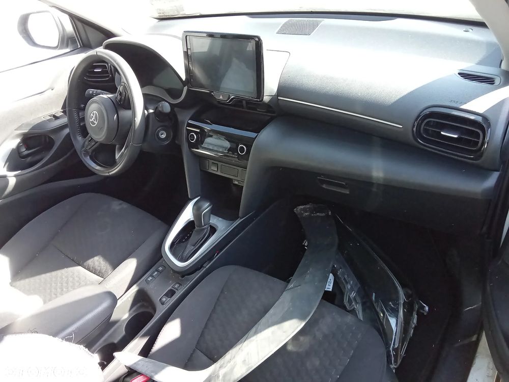 Toyota Yaris Cross - 5