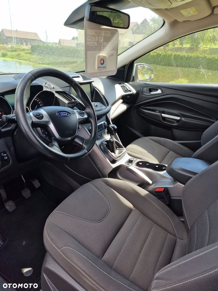 Ford Kuga - 5