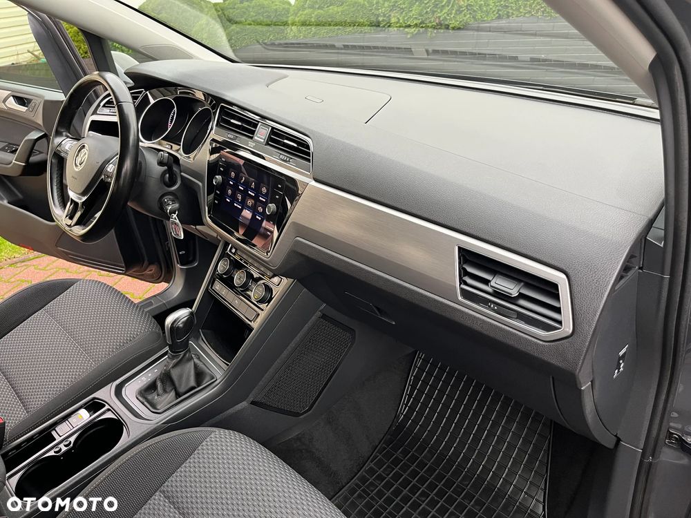 Volkswagen Touran 1.5 TSI EVO Comfortline Plus DSG - 26