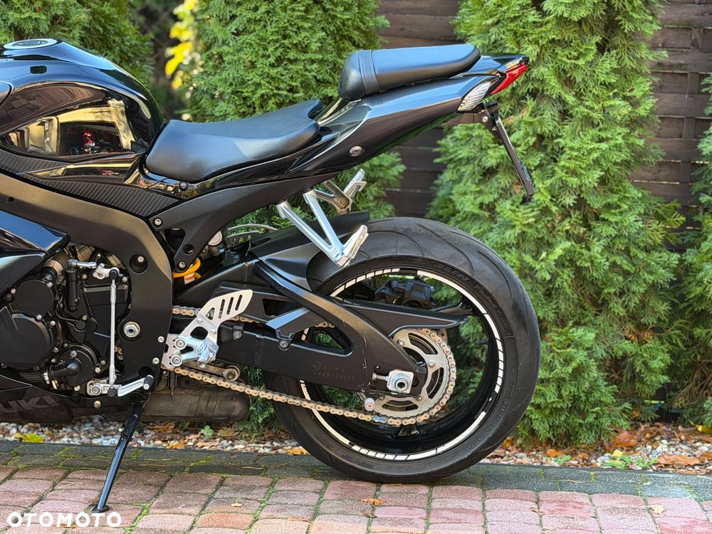 Suzuki GSX-R - 19
