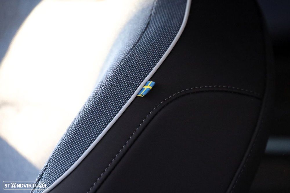 Volvo EX30 69 kWh Single Motor Extended Range Ultra - 11