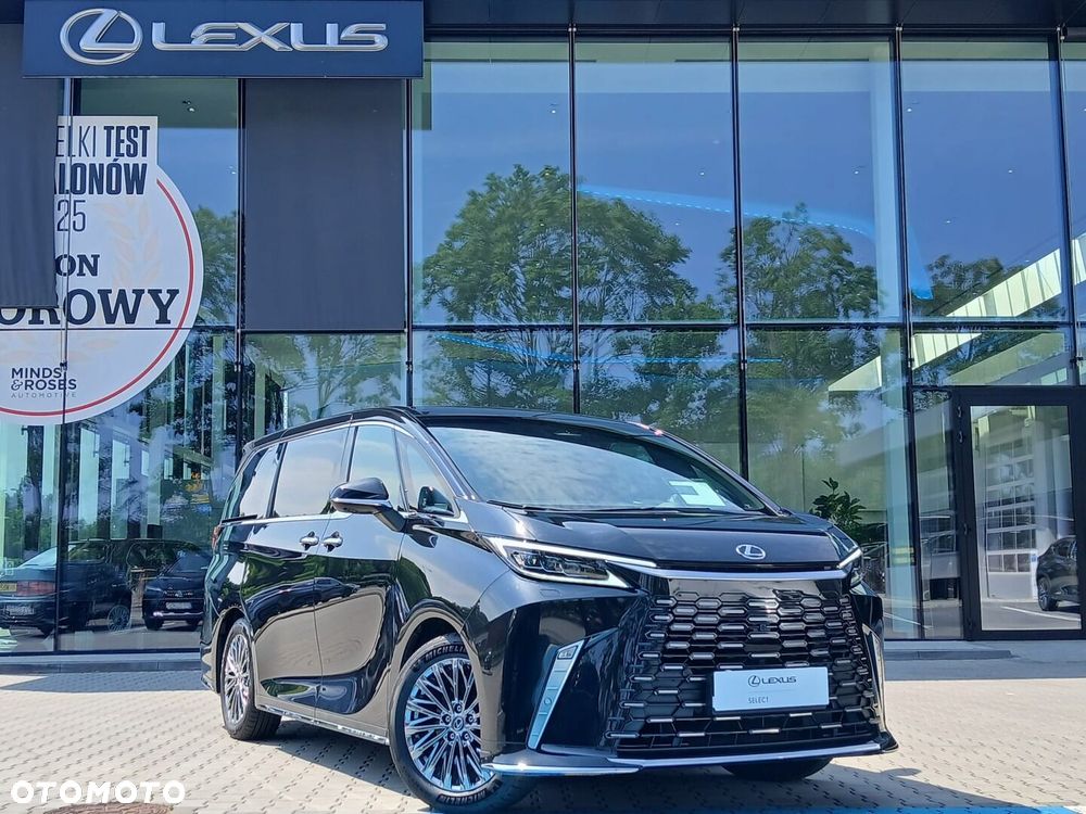 Lexus LM - 1