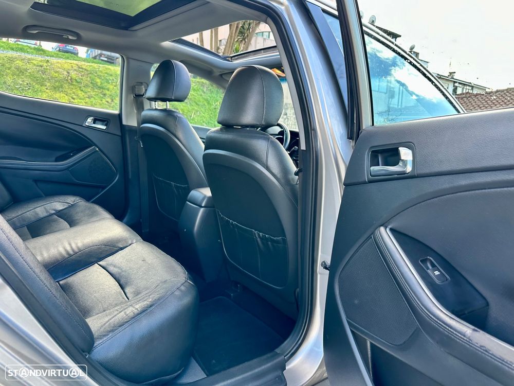 Kia Optima 1.7 CRDI TX - 32