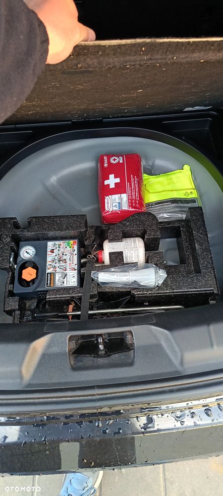 Volvo V40 - 16