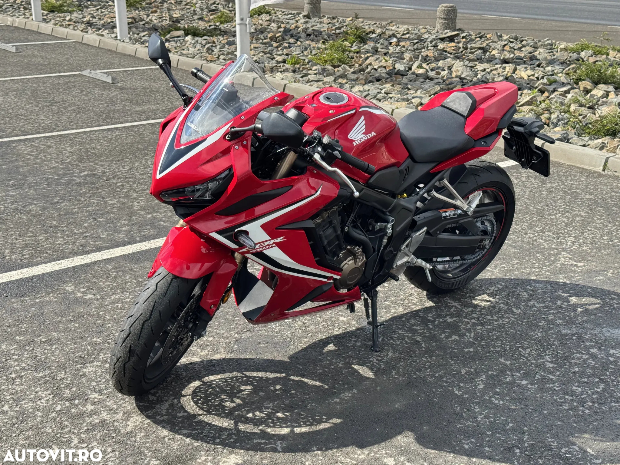 Honda CBR 650R - 8