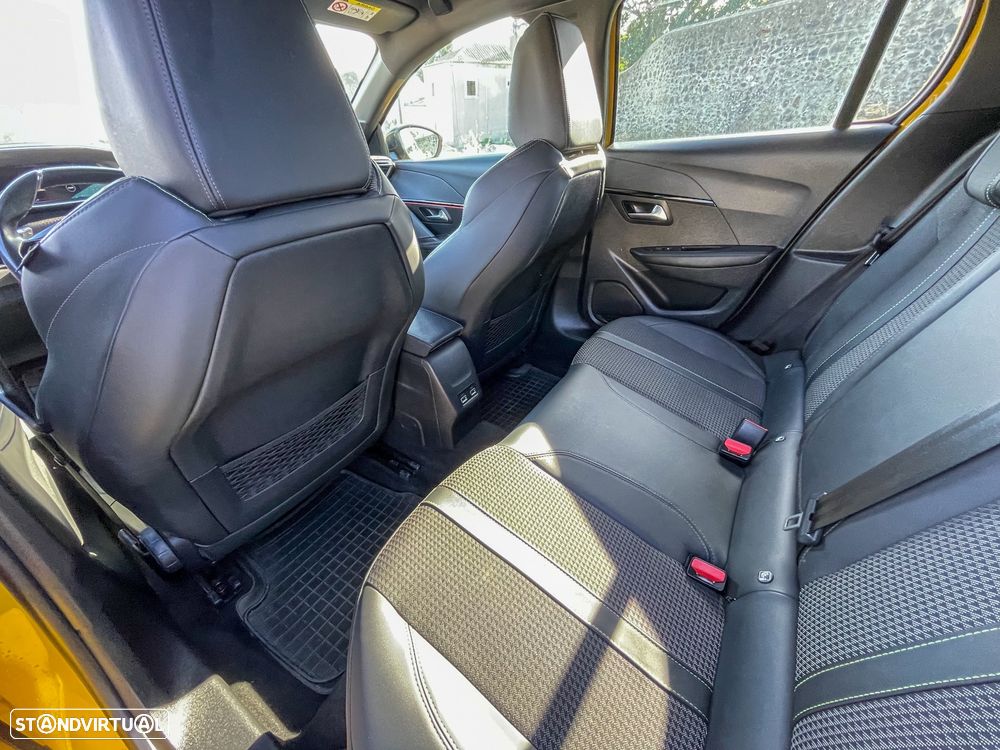 Peugeot 208 1.2 PureTech GT Line EAT8 - 26