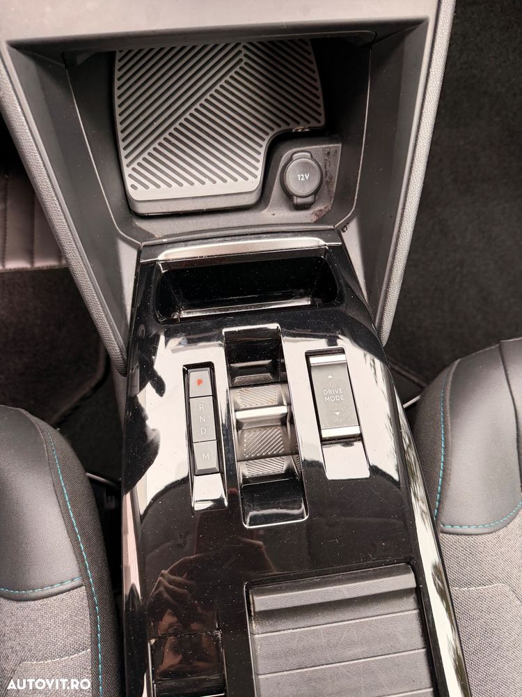 Citroën C4 PureTech 130 Stop&Start EAT8 C-SERIES - 20