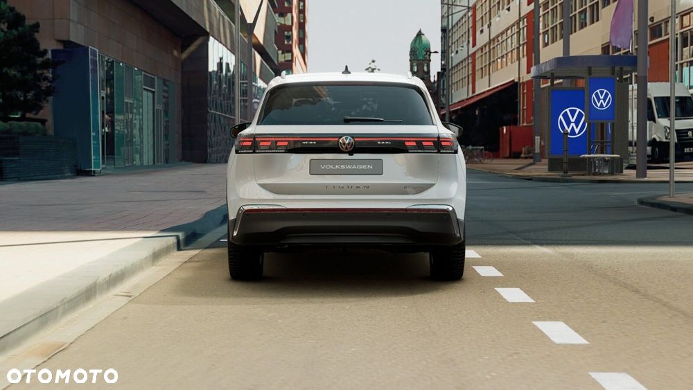 Volkswagen Tiguan - 8