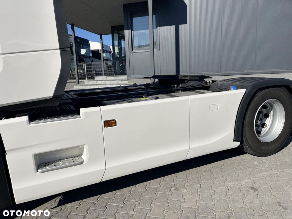 Scania R 460 A4x2NA - 11