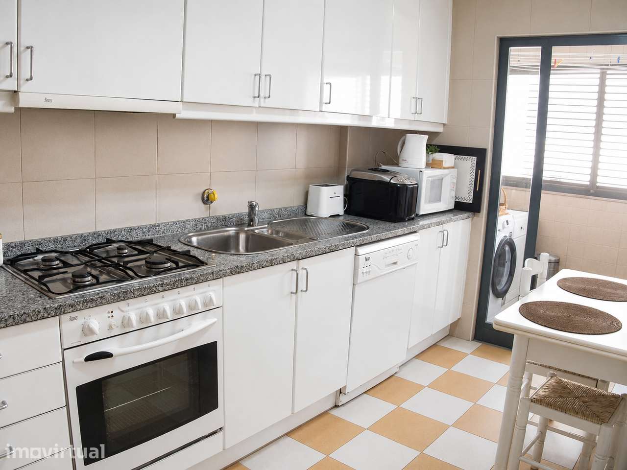Apartamento T2 (junto ao rio Douro) - Grande imagem: 5/15