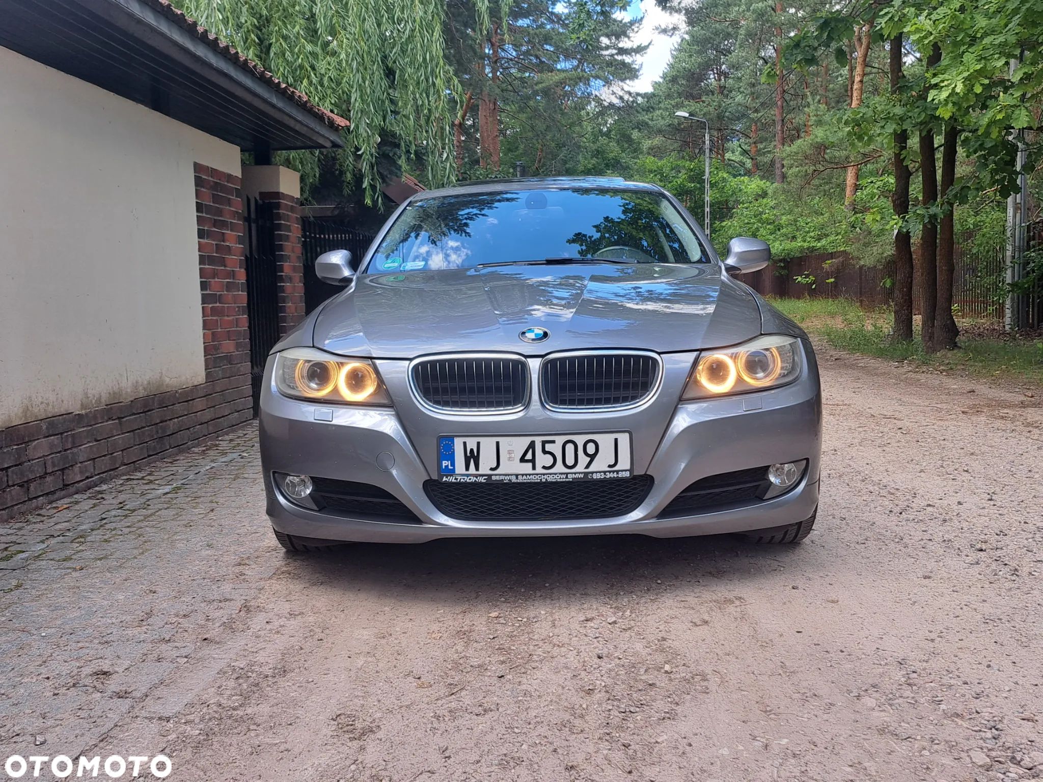 BMW Seria 3 318i - 1