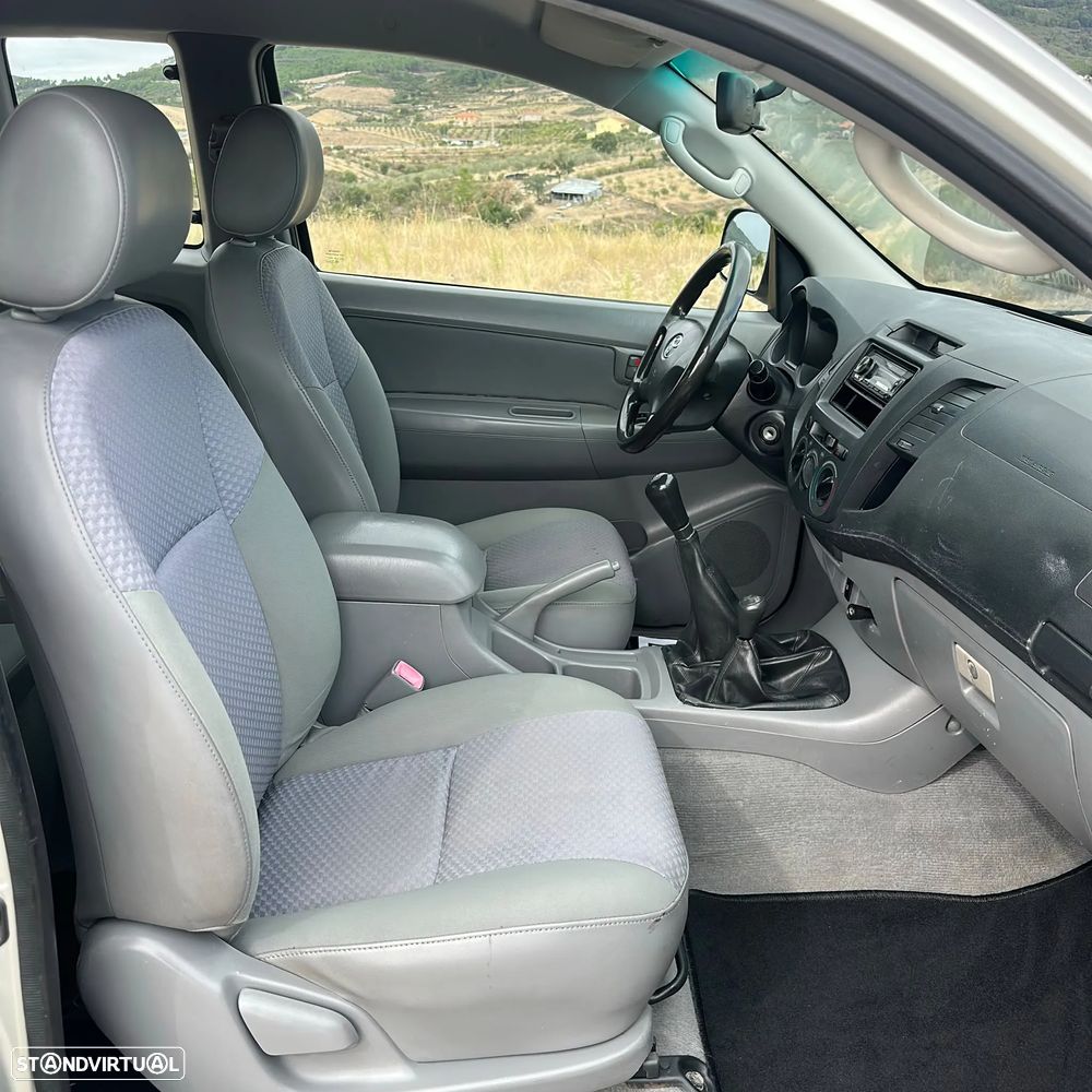 Toyota Hilux 2.5 D-4D 120 CV 4x4 - 4 Lugares - 15