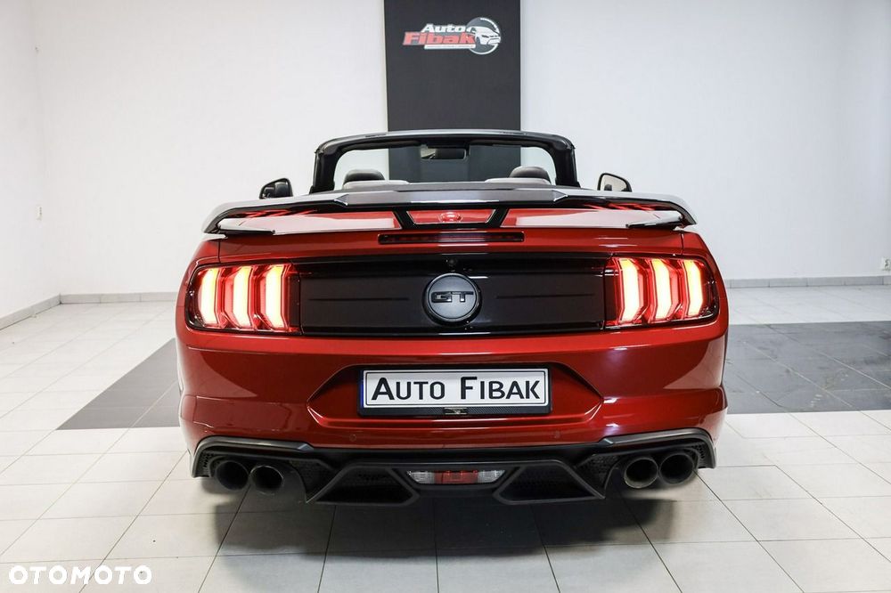 Ford Mustang 5.0 V8 GT - 12