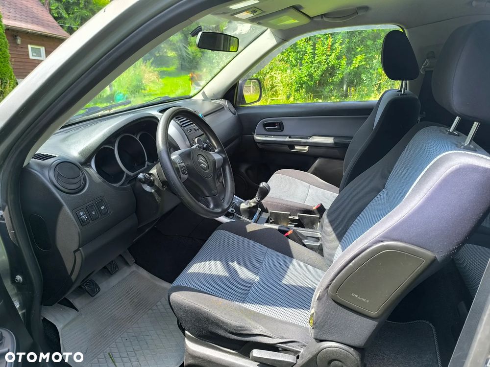 Suzuki Grand Vitara 1.6 - 3