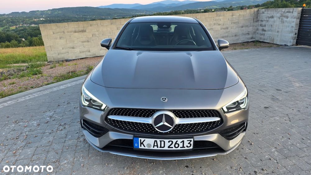 Mercedes-Benz CLA 180 7G-DCT AMG Line - 2