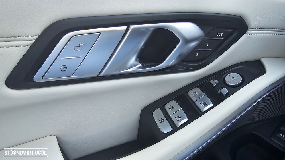 BMW M340 i xDrive Pack 50 anos M Auto - 34
