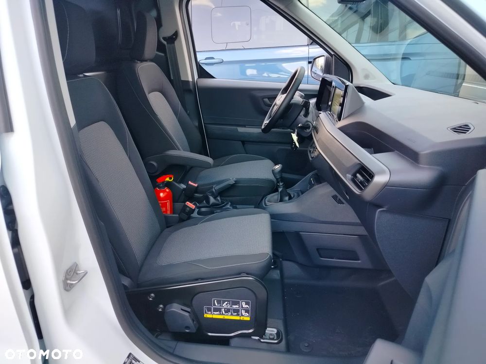 Ford Transit Courier - 6