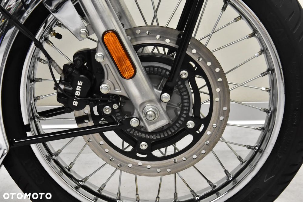 Royal Enfield Classic - 30