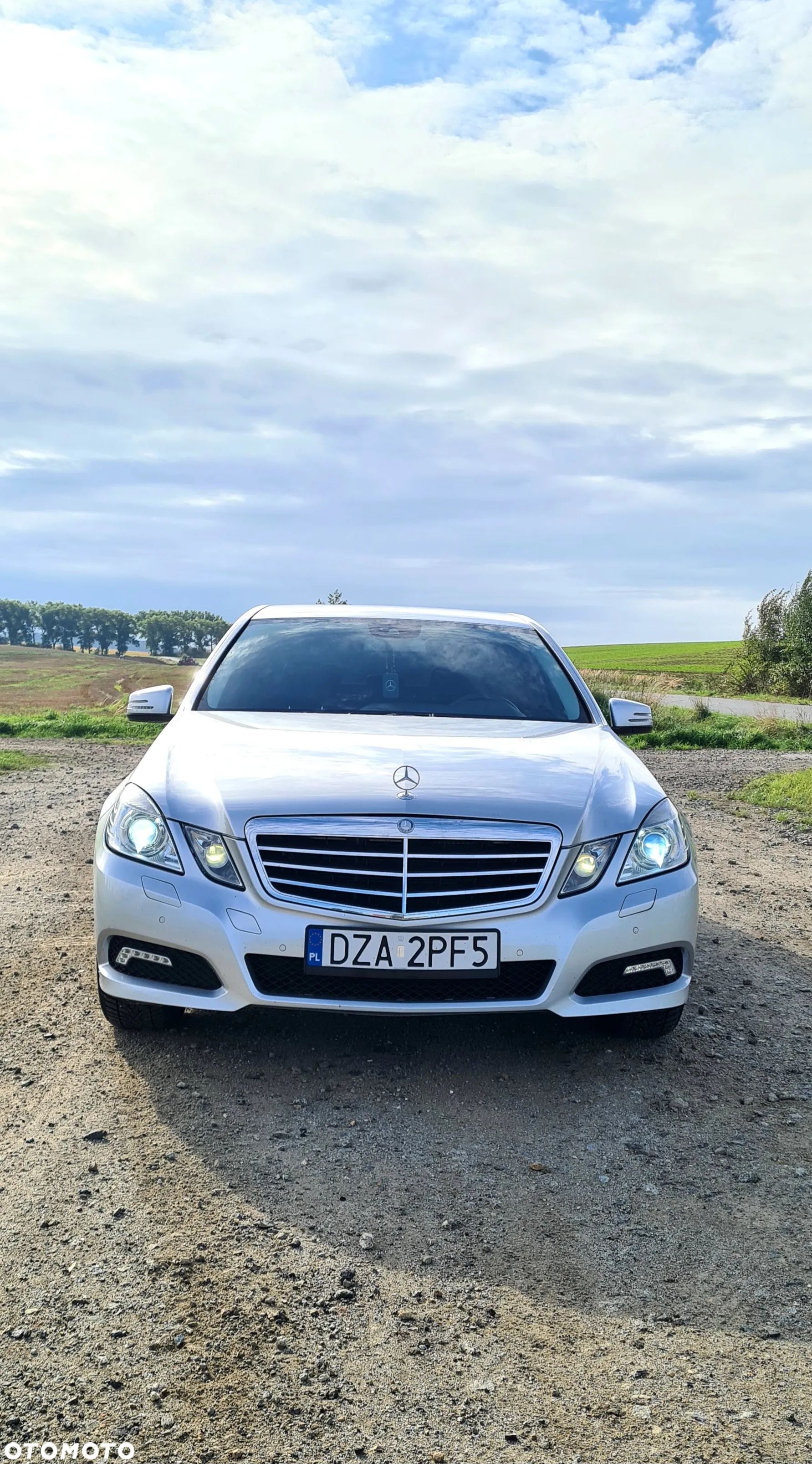 Mercedes-Benz Klasa E 250 T CGI BlueEFFICIENCY Automatik Avantgarde - 1