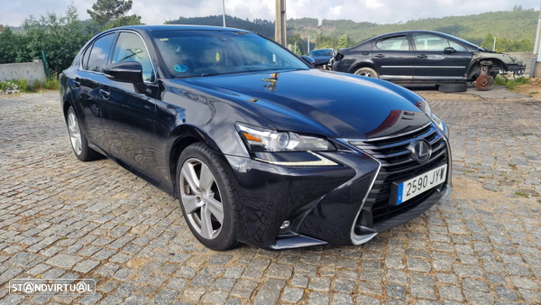 Lexus GS 300h para peças