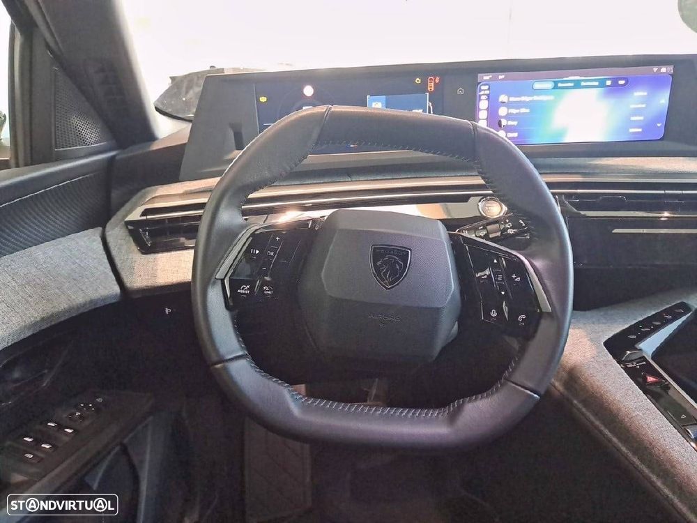 Peugeot 5008 1.2 Hybrid Allure e-DCS6 - 12