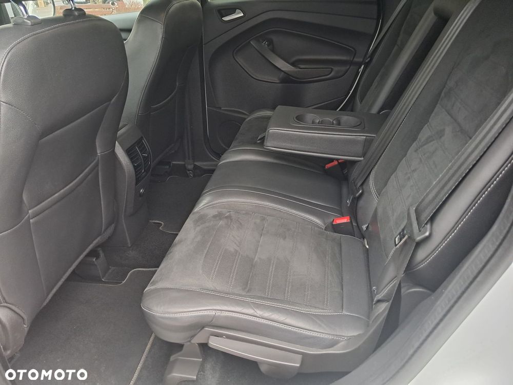 Ford Kuga 2.0 TDCi 4x2 ST-Line - 12