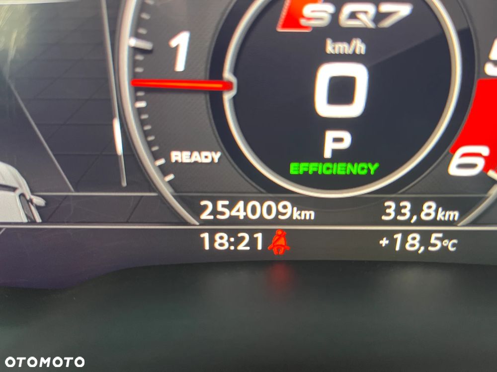 Audi SQ7 - 28