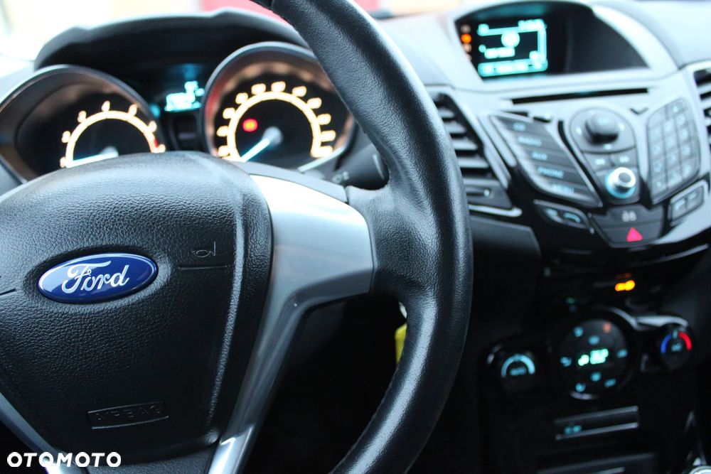 Ford Fiesta 1.0 EcoBoost Titanium - 17