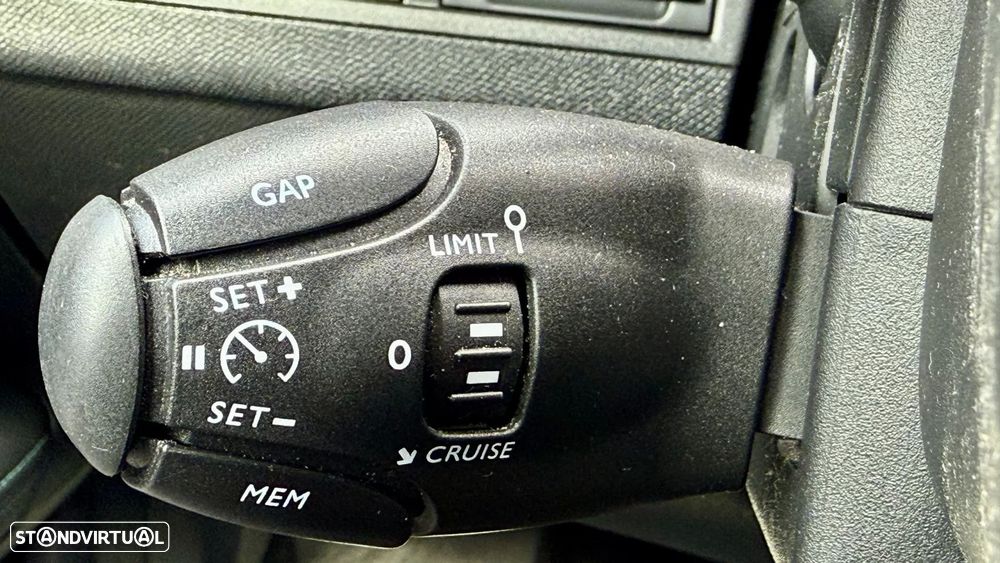 Peugeot 3008 PureTech 130 Stop & Start GPF EAT8 Crossway - 42