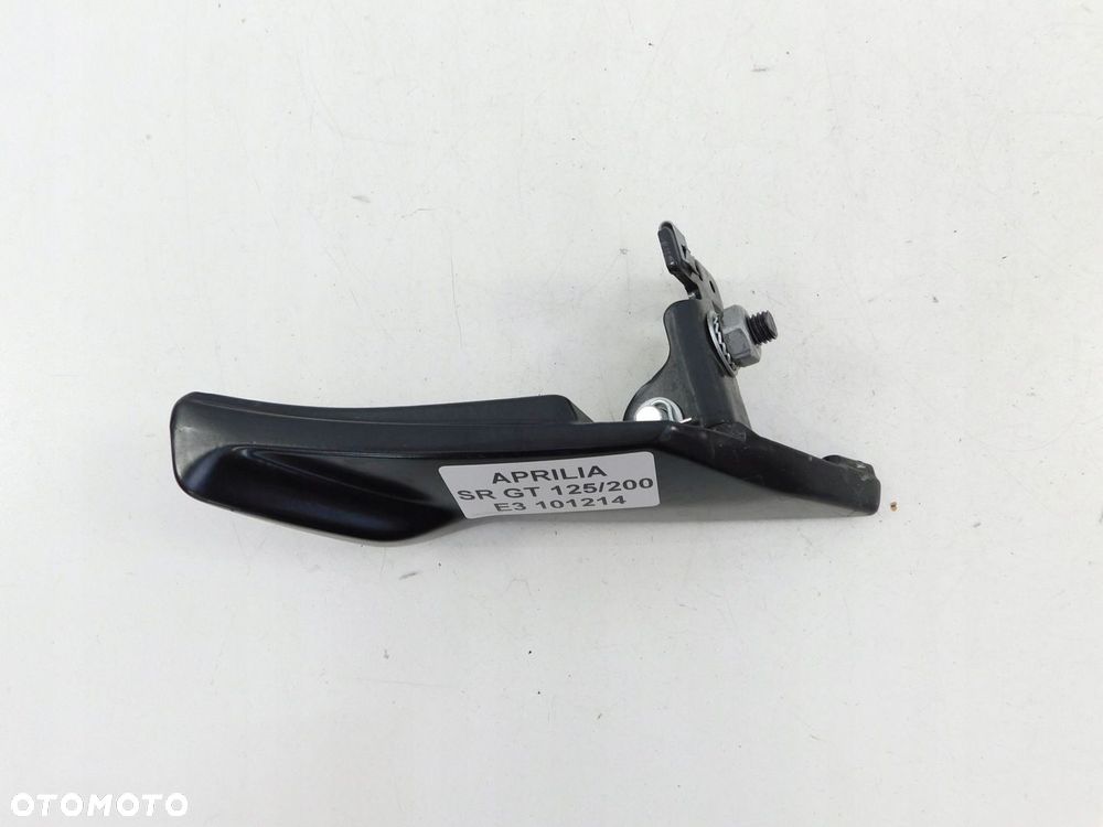 APRILIA SR GT 125 200 SET PODNÓŻEK PASAŻERA LEWY - 1