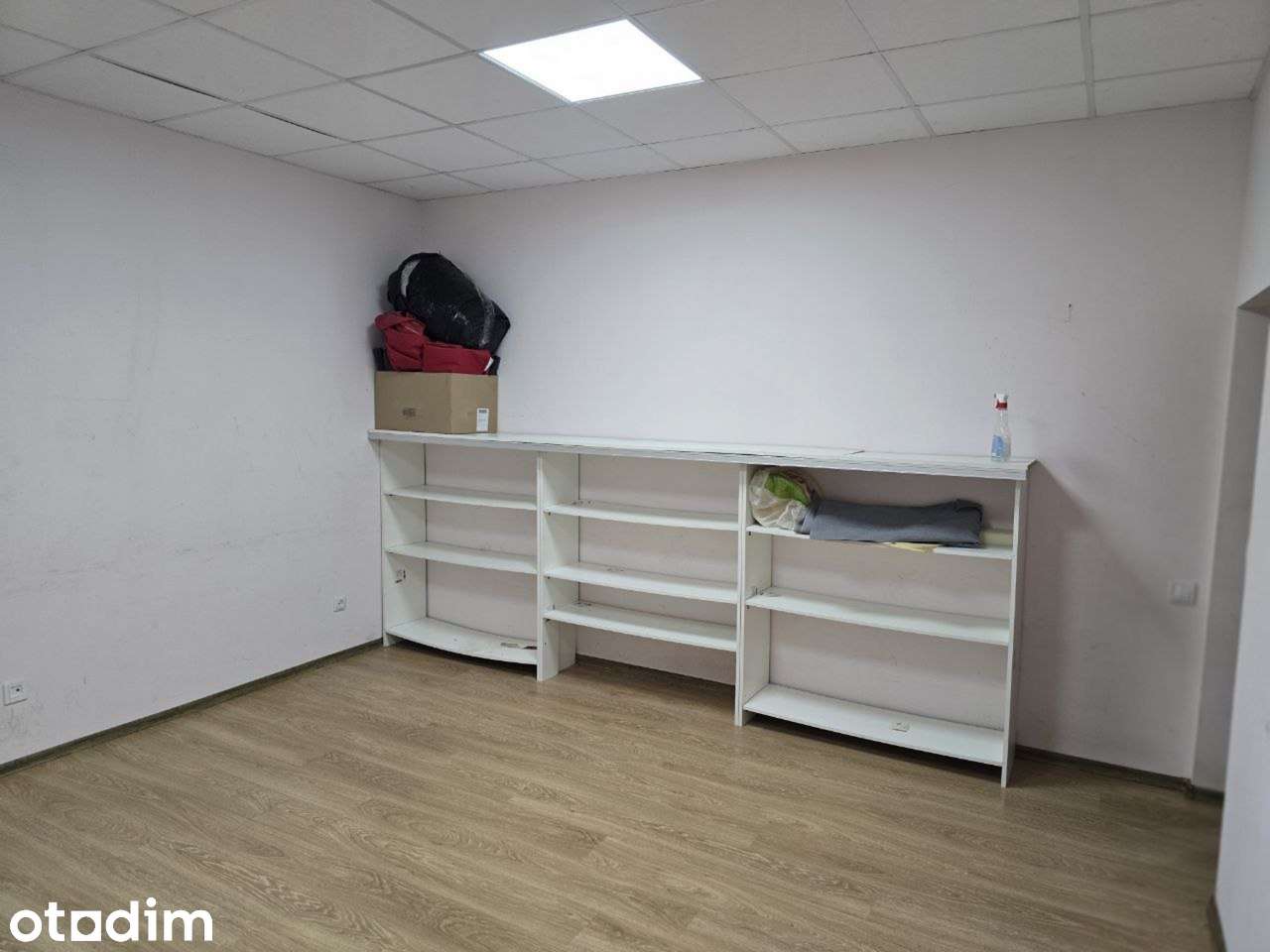 Оренда офісу 20 м² з ремонтом на першому поверсі - Повне зображення: 2/5