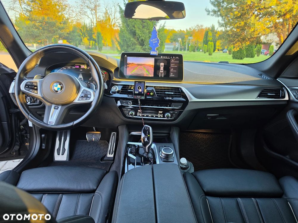 BMW Seria 5 530d xDrive mHEV M Sport sport - 19