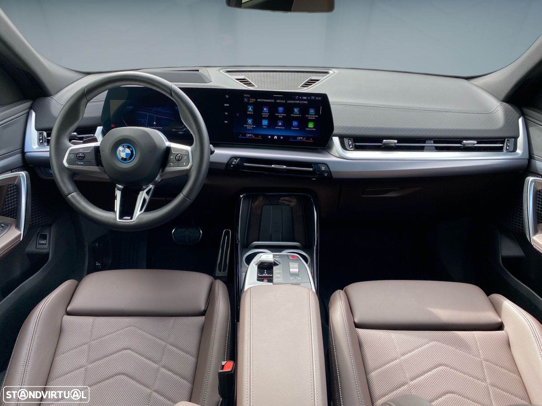 BMW iX2 eDrive20 Pack Desportivo M - 4