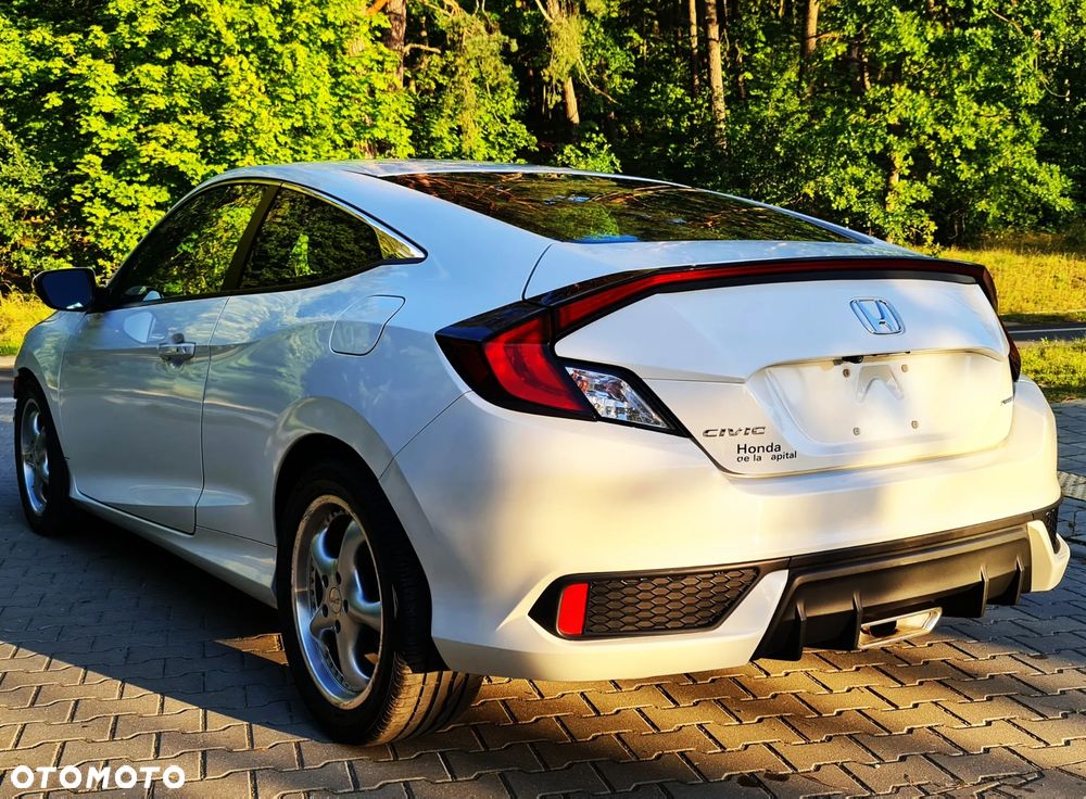 Honda Civic 2020 photo 4