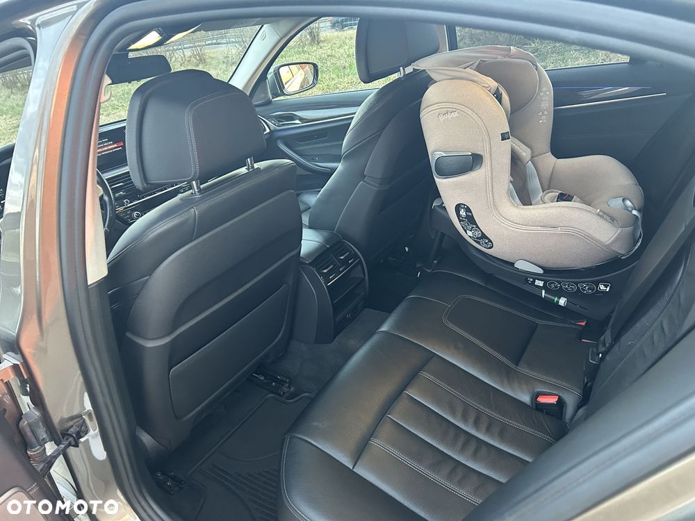BMW Seria 5 - 10