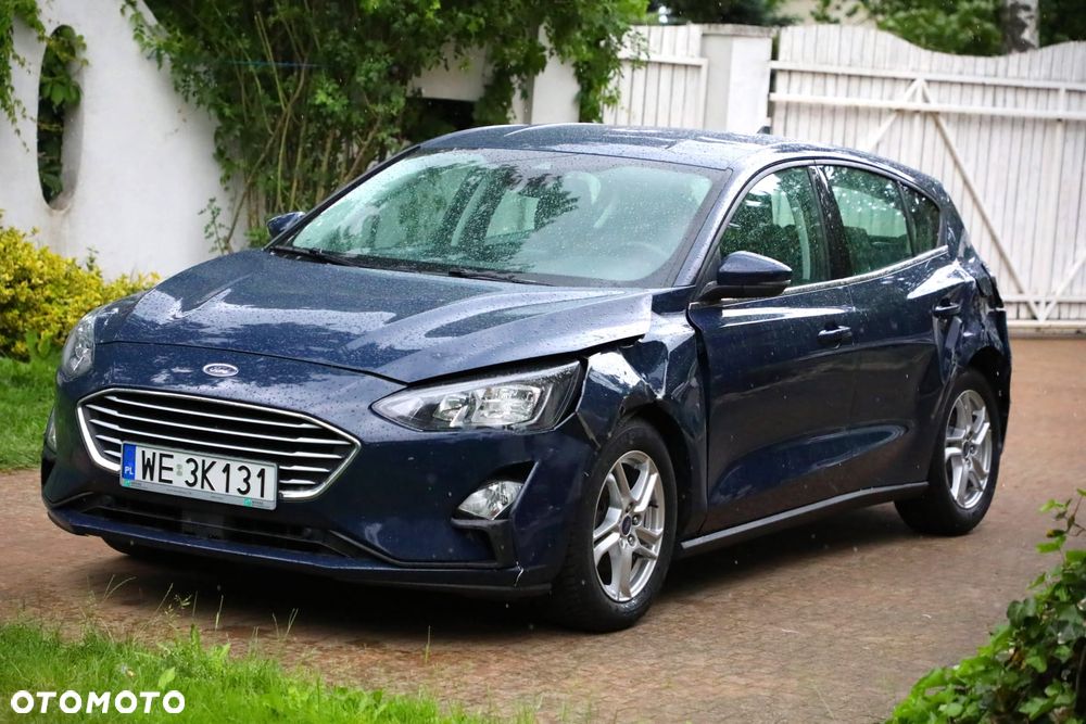 Ford Focus 1.0 EcoBoost Titanium Design - 5