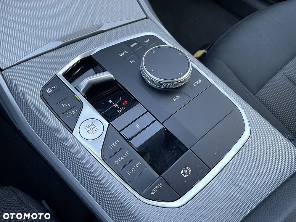 BMW Seria 3 318i Sport Line - 17