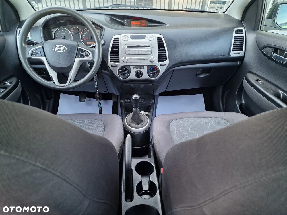 Hyundai i20 - 14