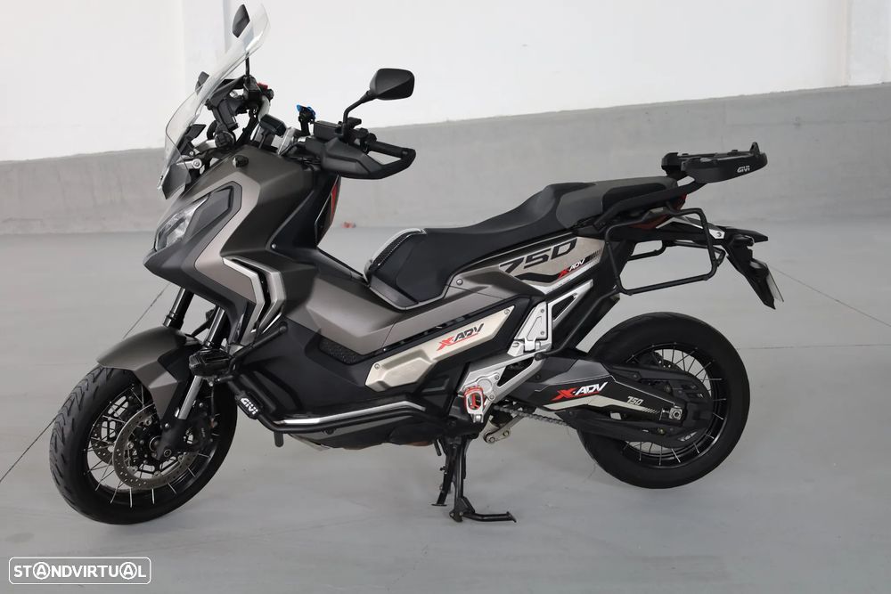 Honda X-ADV 750 - 9