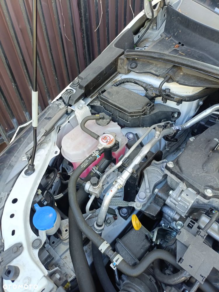 Toyota Corolla 1.8 Hybrid Comfort - 26