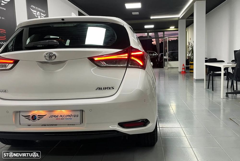 Toyota Auris 1.4 D-4D Exclusive - 18