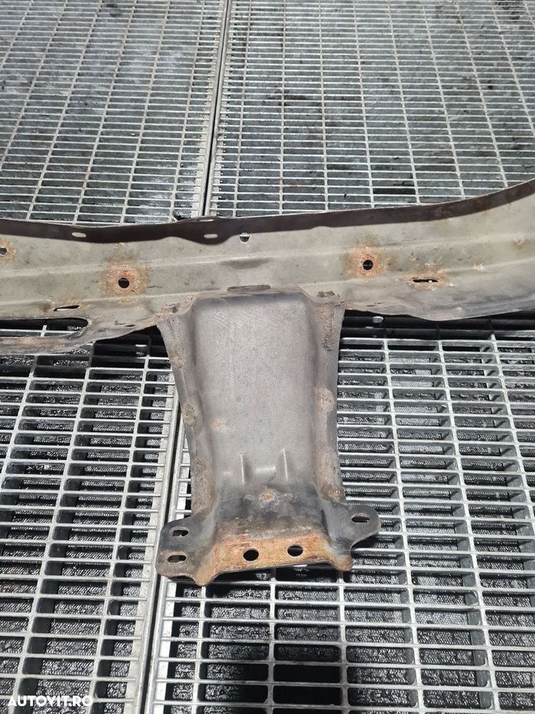 Trager Mitsubishi Outlander 2007 - 2012 SUV 4 Usi (931) - 4