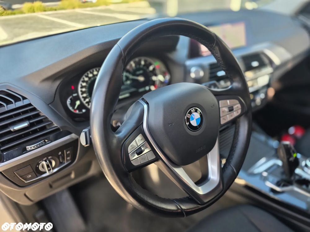 BMW X3 xDrive20i GPF Business Edition sport - 34