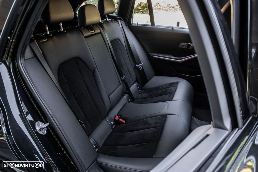 BMW 320 e Pack M Auto - 30